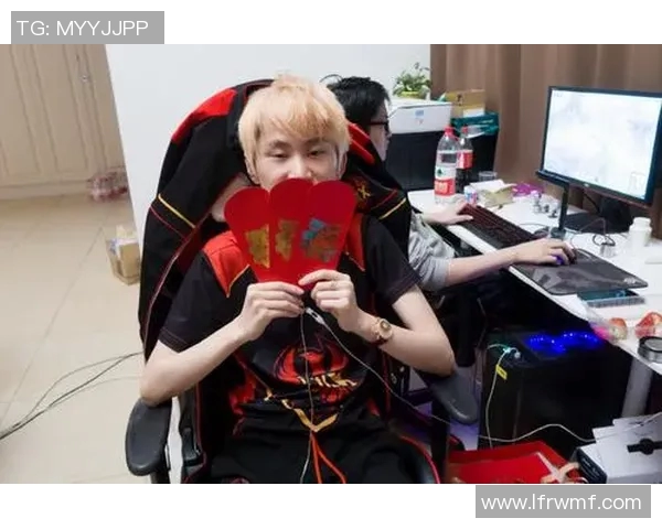 FPX战队在大师赛积分榜中以55分稳居第一位置展现强劲实力 FPX战队在大师赛积分榜中以55分稳居第一位置展现强劲实力