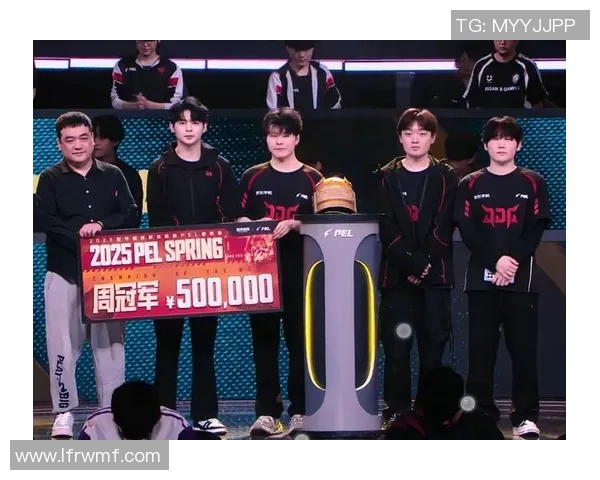 电竞新闻热议和平精英JDG技术变革带来的全新游戏体验与未来发展趋势 电竞新闻热议和平精英JDG技术变革带来的全新游戏体验与未来发展趋势